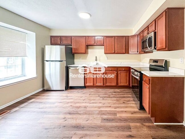 Building Photo - 10642 High Beam Ct