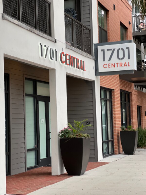 Building Photo - 1701 Central Ave