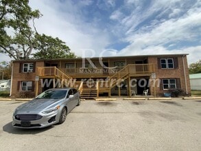 Building Photo - 111 Fairweight Ave