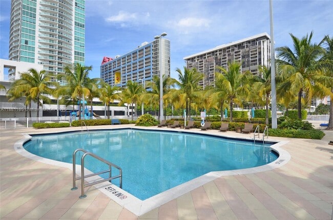 Foto del edificio - 2101 Brickell Ave