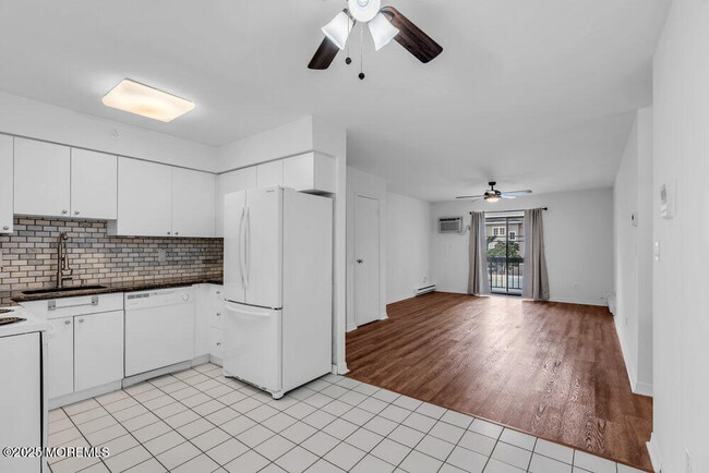 Building Photo - 1320 NJ-71