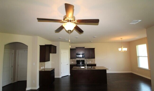 Foto del edificio - 6448 Oaks Edge Dr