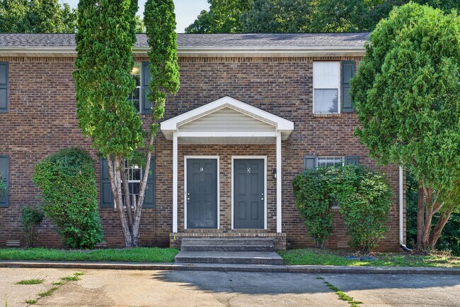 Building Photo - 1731 Baltimore Dr