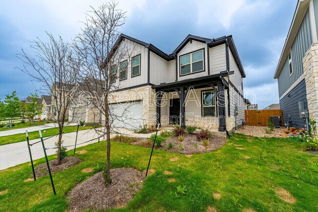 Foto del edificio - 1520 Holly Lk Dr