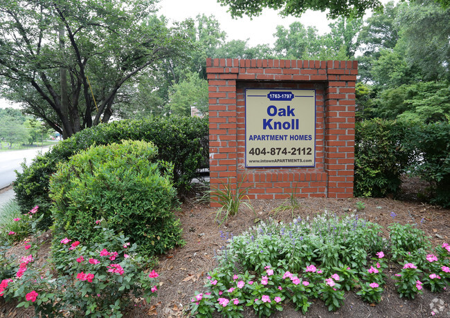 Foto del edificio - Oak Knoll Apartments