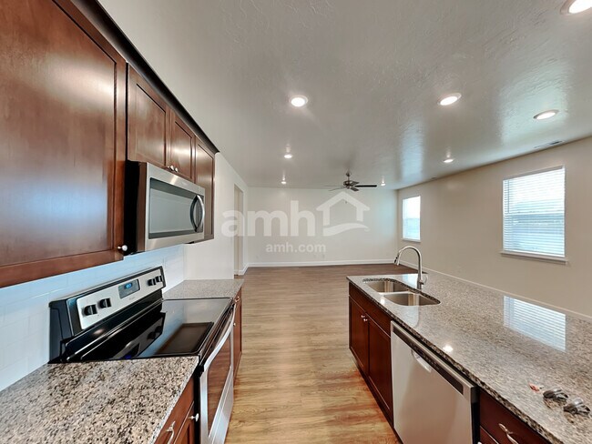 Foto del edificio - 824 W Grover Court