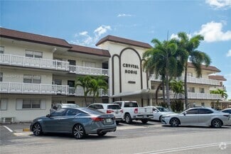 Building Photo - 4200 Crystal Lake Dr