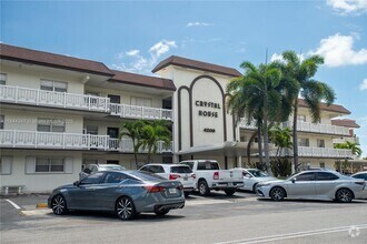 Building Photo - 4200 Crystal Lake Dr