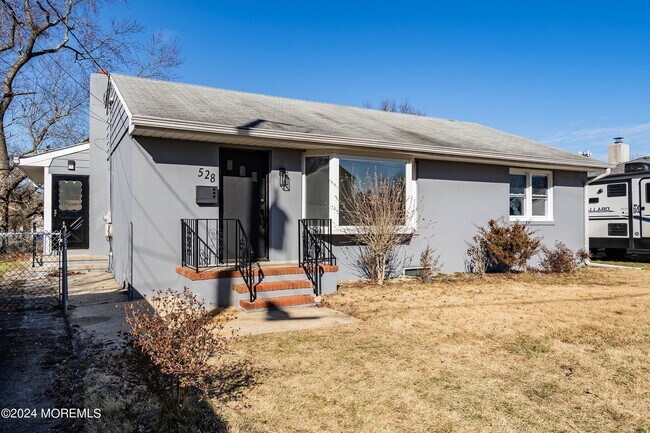 Foto del edificio - 528 E Woodland Ave