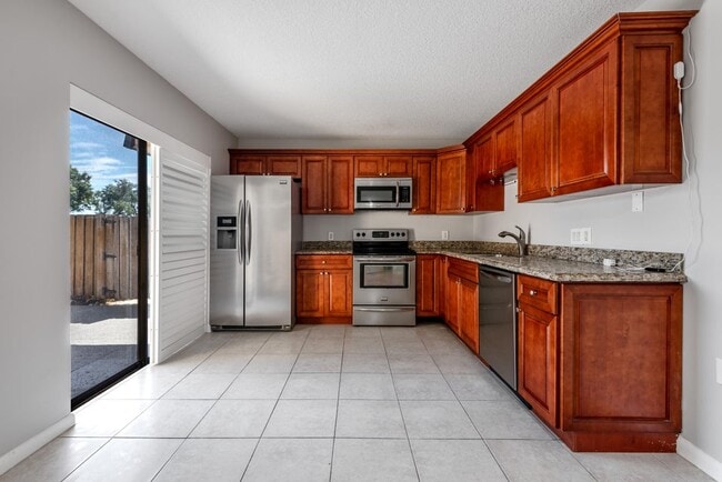Photo - 117 1st Way Townhome