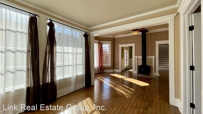 Building Photo - 3 br, 2 bath House - 1737 Chorro St.