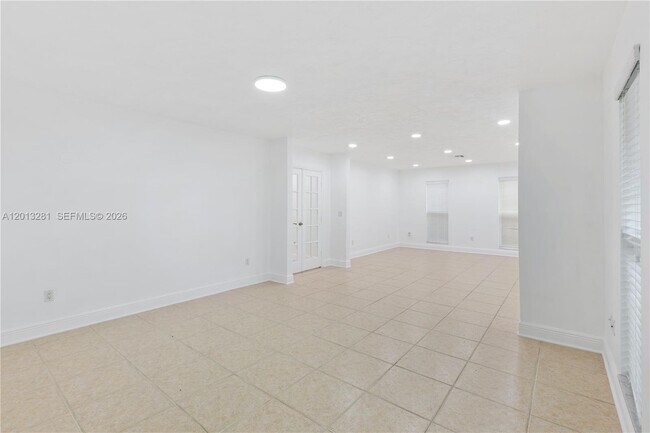 Foto del edificio - 5770 SW 55th St