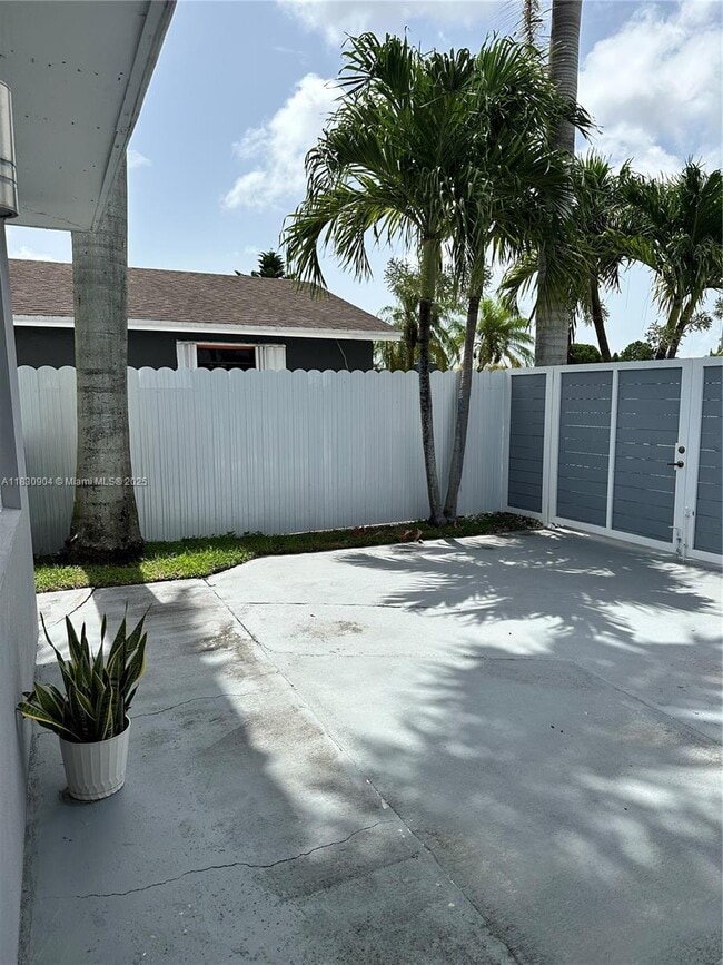 Building Photo - 11631 SW 179th Terrace