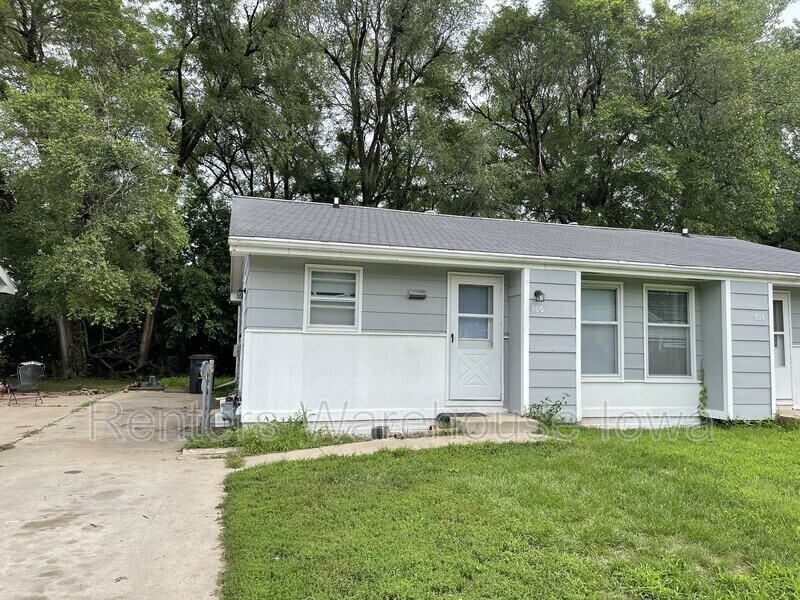Foto principal - 806 Hartford Ave