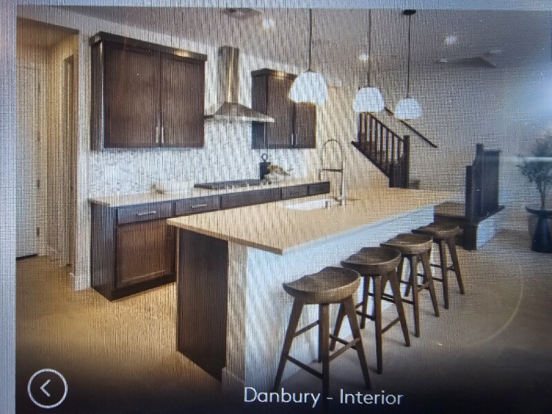 Primary Photo - 2487 Altitude St