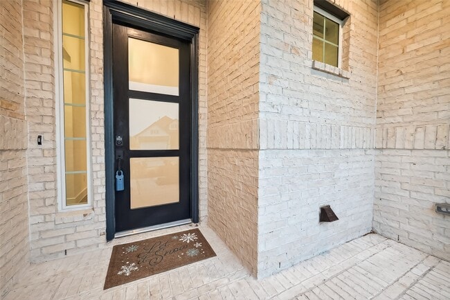 Foto del edificio - 2210 Cherry Brg Ln