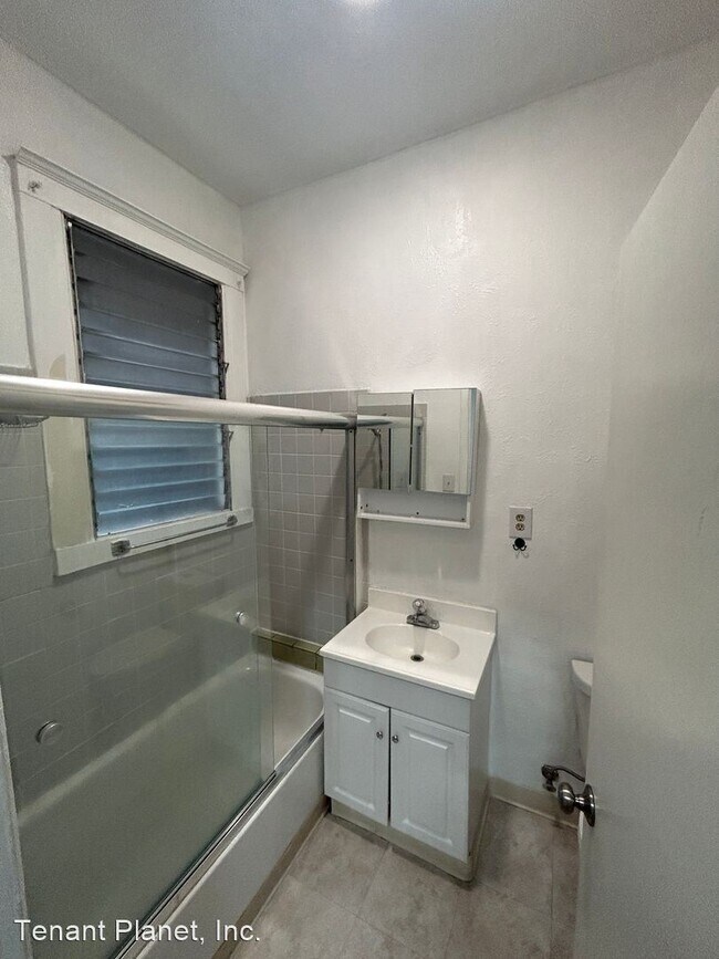 Building Photo - 1 br, 1 bath House - 793 O'Farrel St
