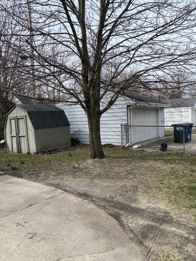 Building Photo - 2715 Boxwood Rd
