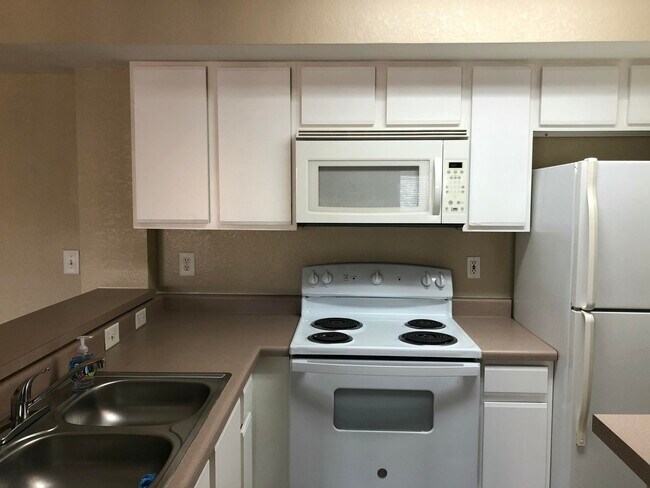 Foto del edificio - 181 SW Palm Dr