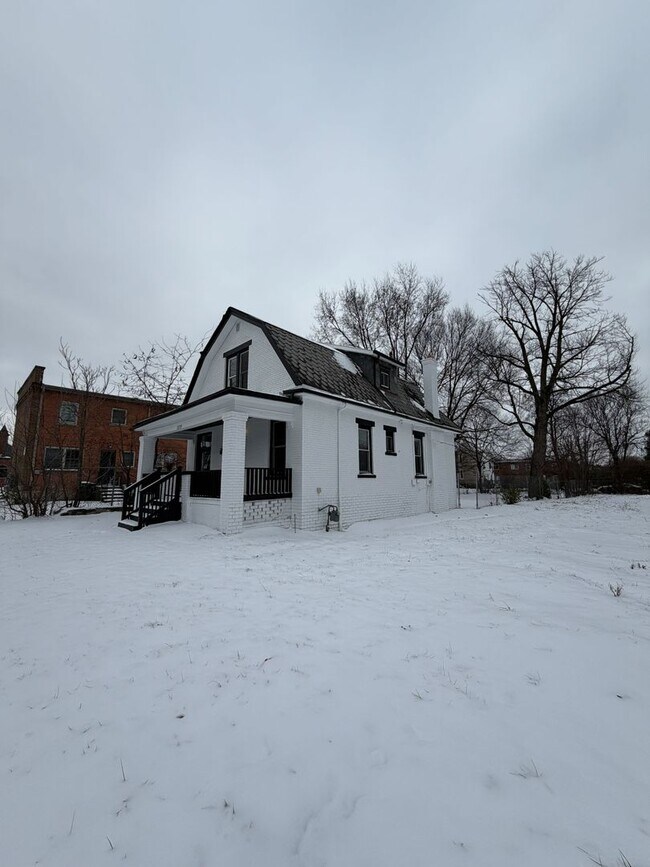 Foto del edificio - Fully Renovated 3BR in the Heart of Columbus