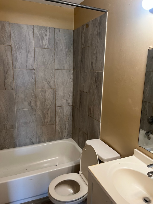 Building Photo - 2018 Hickorydale Dr