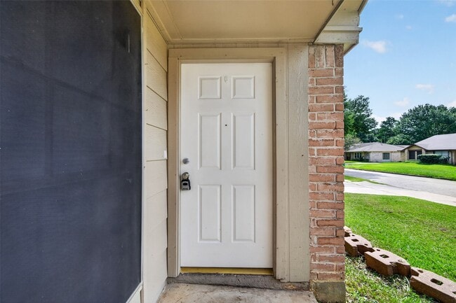 Building Photo - 2403 Autumn Springs Ln