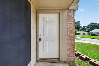 Building Photo - 2403 Autumn Springs Ln