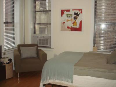 Primary Photo - 200 E 74th St