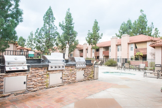 Building Photo - 12063 Alta Carmel Ct