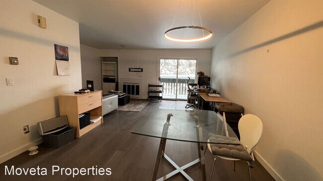 Foto del edificio - 2 br, 1.5 bath House - 6469 Village Parkway