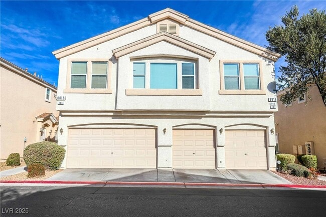 Foto del edificio - 8816 Roping Rodeo Ave