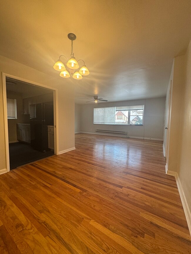 Building Photo - 1145 Fenmore Dr