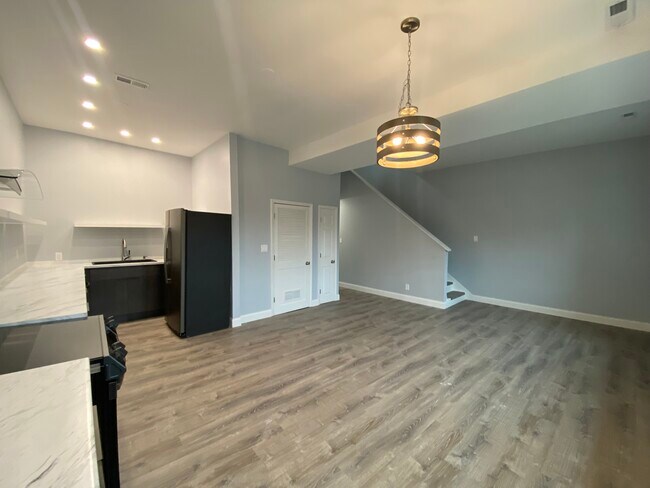 Building Photo - 2247 S Grand Blvd