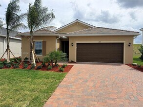 Building Photo - 3917 Passion Vine Dr