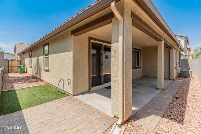 Building Photo - 16209 W La Ventilla Way