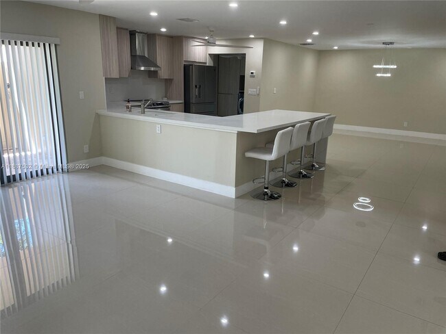 Foto del edificio - 5002 Sheridan St