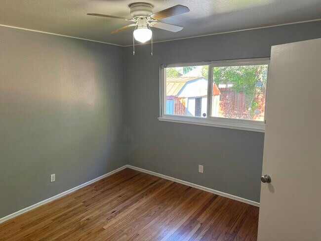 Foto del edificio - 2361 Thompson Way