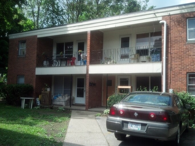 Primary Photo - 224-228 S Saint Clair St