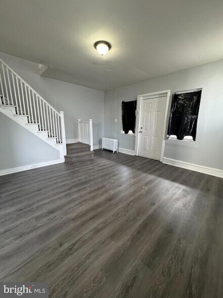 Foto del edificio - 5583 Blakemore St