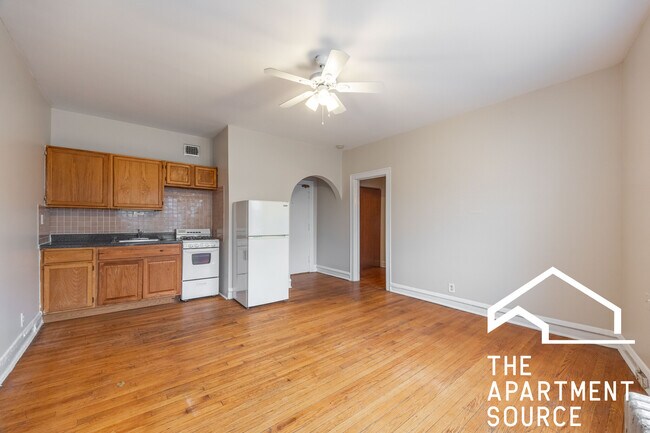 Foto del edificio - 1145 W Morse Ave