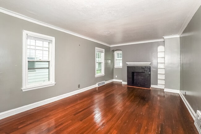 Foto del edificio - 19600 Milan Dr