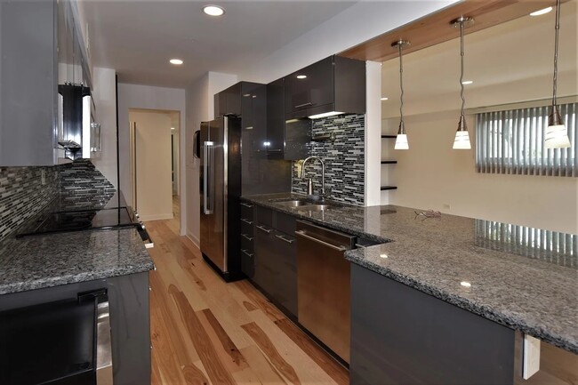 Foto del edificio - 601 W Huntington Commons Rd
