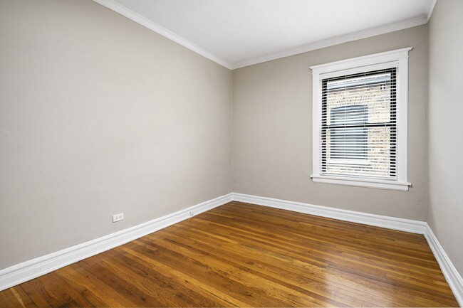 Foto del edificio - Reside on Irving Park