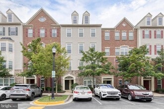 Building Photo - 7558 Stoney Run Dr
