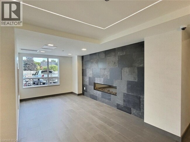 Building Photo - 243 Northfield Dr E