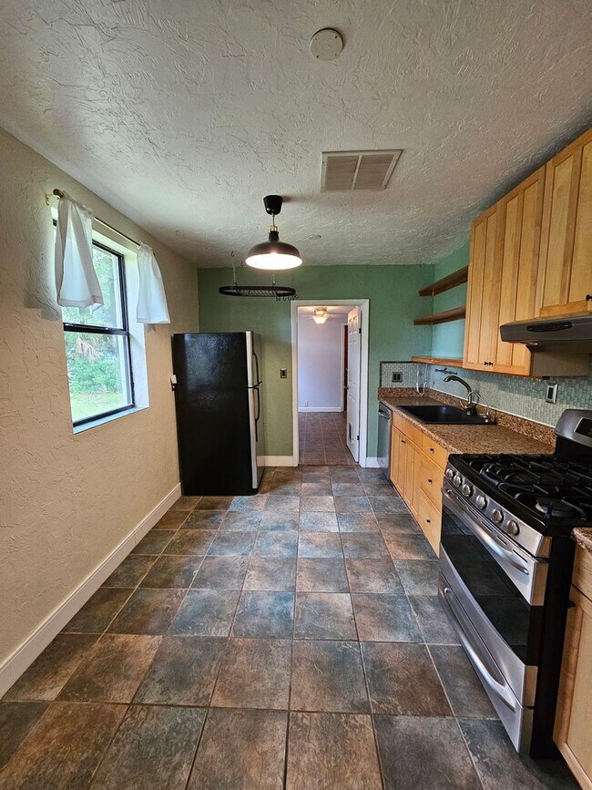 Foto del edificio - 2 Bedroom/2 Bath home near Duck Pond and Citizens Field