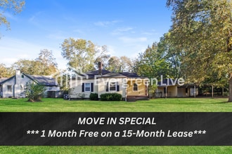 Building Photo - 1501 Tower St SE