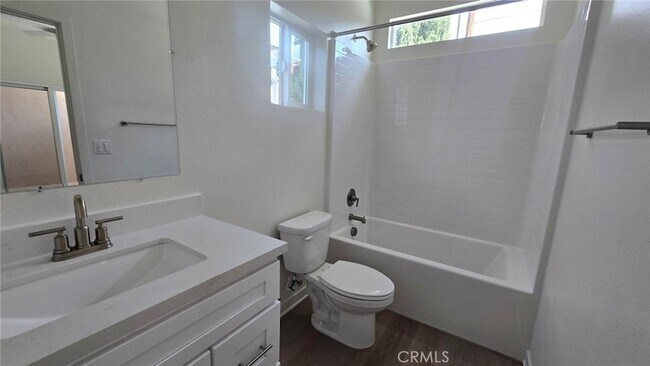 Foto del edificio - 9388 Olive St