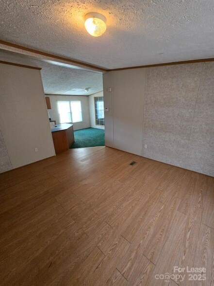 Foto del edificio - 504 Celia St
