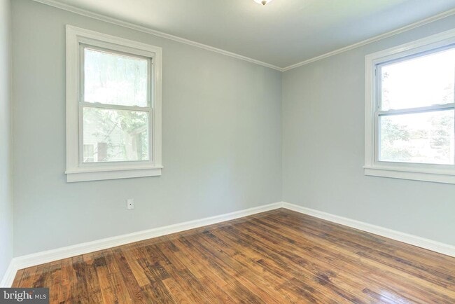 Building Photo - 4023 Chestnut St